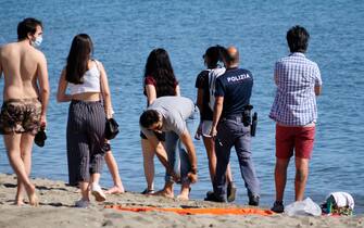 Coronavirus, Ostia: assalto alla spiaggia nel primo sabato post