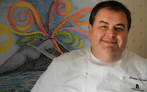 Lo chef stellato Gennaro Esposito partecipa all'inaugurazione a 'Casa Mehari', bene sequestrato ad un boss di camorra, di una cucina industriale dove ragazzi con la sindrome di Down frequenteranno un corso per cuochi,  Quarto (Napoli), 03 aprile 2024. ANSA/ CIRO FUSCO