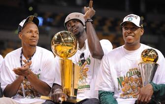 BOSTON - JUNE 19: Ray Allen, Kevin Garnett and Paul Pierce of the Boston Celtics celebrate before the NBA Championship Parade on June 19, 2008 in Boston, Massachusetts.  NOTE TO USER: User expressly acknowledges and agrees that, by downloading and/or using this Photograph, user is consenting to the terms and conditions of the Getty Images License Agreement. Mandatory Copyright Notice: Copyright 2008 NBAE (Photo by Brian Babineau/NBAE via Getty Images) 