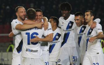 FC Inter Davide Frattesi celebrated by his teammates after scoring the goal during the Italian Serie A soccer match US Lecce - FC Interna at the Via del Mare stadium in Lecce, Italy, 25 february 2024. ANSA/ABBONDANZA SCURO LEZZI