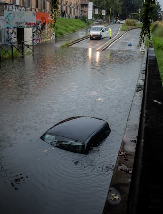 Sottopassaggio allagato in via Pompeo Leoni, Milano, 5 Settembre 2024./// Flooded underpass in via Pompeo Leoni, in Milan, Italy, 05 September 2024. Torrential rain and flooding battered northern Italy on Thursday.
ANSA/MATTEO CORNER