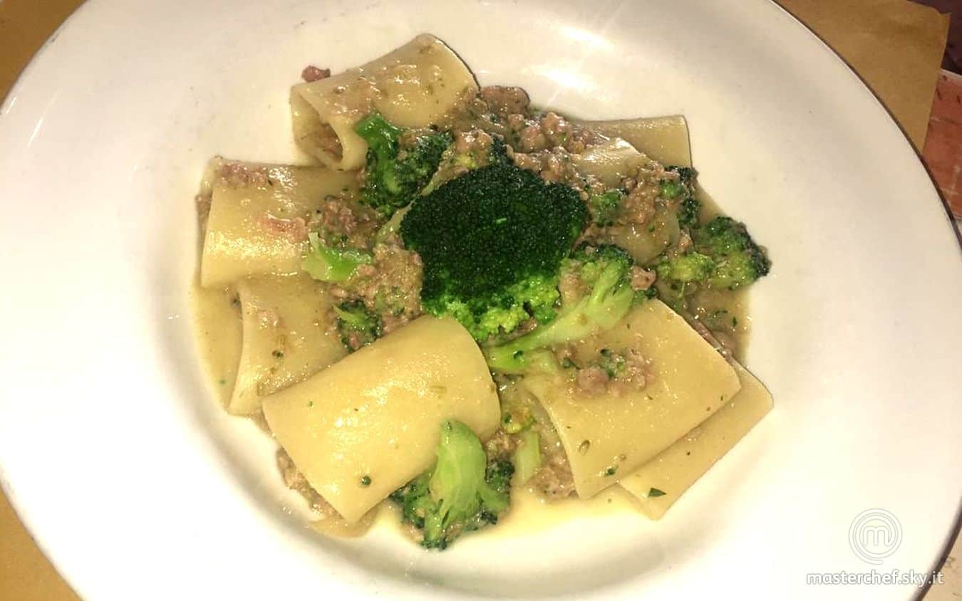 Paccheri con luganega, finocchietto e broccoli