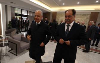 epa10629462 Italian Interior Minister Matteo Piantedosi (L) with Tunisian Interior Minister Kamel Fekih (R) upon his arrival at the airport in Tunis, Tunisia, 15 May 2023. Italian Interior Minister Matteo Piantedosi is on an official visit to Tunisia.This visit comes as Tunisia suffers from the increase in migratory flows.  EPA/MOHAMED MESSARA