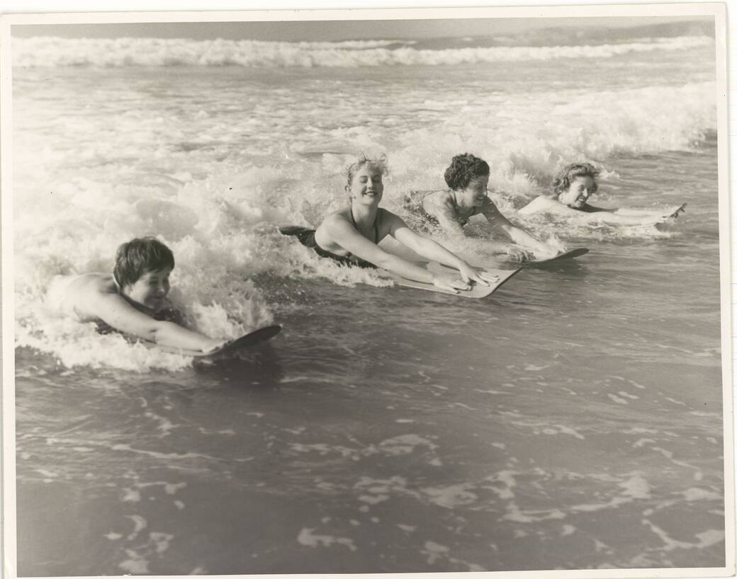 6._Surfers_in_Bude_in_1950_Photo_courtesy_of_Alex_Williams_collection_SURF_NMMC.jpg