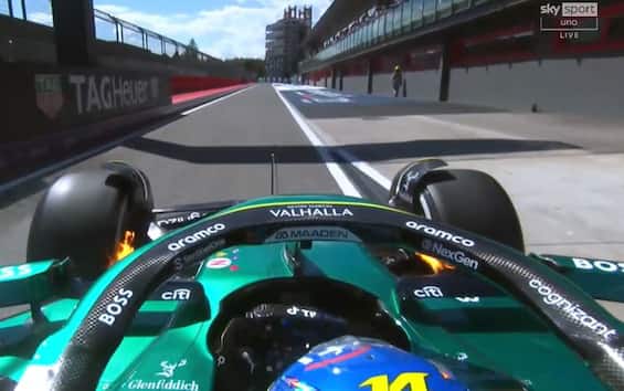 https://static.sky.it/editorialimages/c2897297b4ac2f965cc36930e3277231012d1272/skysport/it/motori/formula-1/video/2025/05/18/f1-gp-imola-alonso-fuoco-aston-martin-video/alonso_fuoco_stamp.jpg?im=Resize,width=565