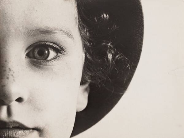 115405-08_Max_Burchartz_Lotte_Eye_.jpg