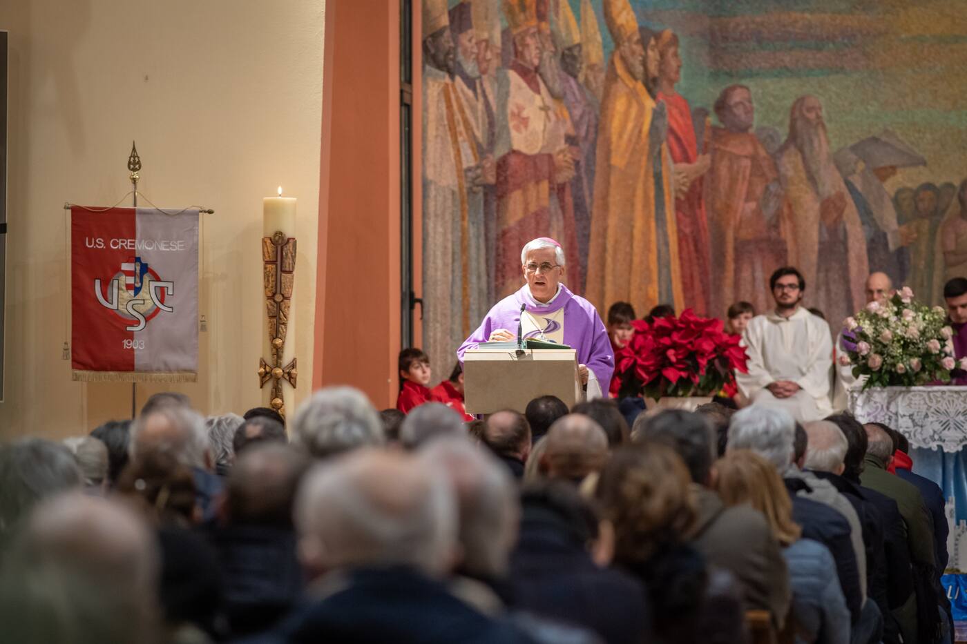 Foto Claudio Furlan/LaPresse
09 - 01 - 2023 Cremona, Italia - Cronaca - Messa in suffragio per Gianluca Vialli presso la parrocchia Cristo Re
Nella foto: Vescovo di Cremona Antonio Napolioni


Photo Claudio Furlan/LaPresse
09 - 01 - 2023 Cremona, Italy - news - Mass in suffrage for Gianluca Vialli at the Christ the King parish