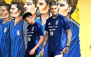 FLORENCE, ITALY - JUNE 03: Stephan El Shaarawy and Gianluca Scamacca of Italy arrive before a Italy training session at Centro Tecnico Federale di Coverciano on June 03, 2024 in Florence, Italy. (Photo by Claudio Villa/Getty Images)