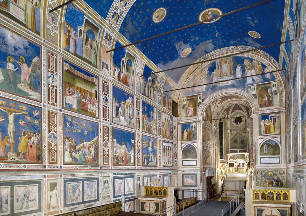 Cappella_degli_Scrovegni_interno_veduta_verso_il_presbiterio.jpeg