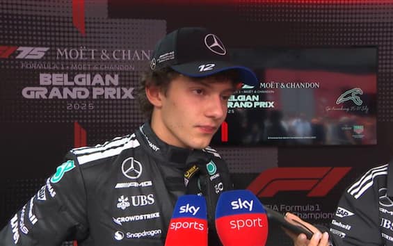 https://static.sky.it/editorialimages/c3cc233a4fc96aac006f64095844b8bcde9b81ce/skysport/it/motori/formula-1/video/2025/07/26/f1-gp-belgio-qualifiche-antonelli-intervista/antonelli_mercedes_screen.jpg?im=Resize,width=565