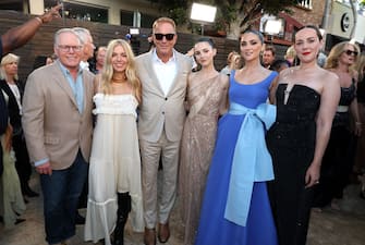 LOS ANGELES, CALIFORNIA - JUNE 24: (L-R) David Zaslav, CEO of Warner Bros. Discovery, Sienna Miller, writer/director/producer Kevin Costner, Ella Hunt, Isabelle Fuhrman and Jena Malone at the Los Angeles Premiere of "Horizon: An American Saga - Chapter 1" at Regency Village Theatre on June 24, 2024 in Los Angeles, California. (Photo by Eric Charbonneau/Getty Images for Warner Bros.)
