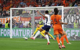 DORTMUND, GERMANY - JULY 10: Ollie Watkins of England scores a goal to put England 2-1 ahead during the UEFA EURO 2024 semi-final match between Netherlands and England at Football Stadium Dortmund on July 10, 2024 in Dortmund, Germany. (Photo by Crystal Pix/MB Media/Getty Images)