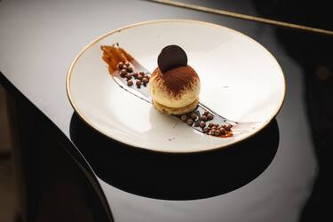 Semisfera di Tiramisù - Flora Restaurant (Chef Massimo Piccolo)