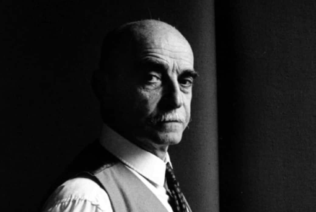 Un dettaglio della copertina di “Lucio Fontana. Le possibilità di un oltre”