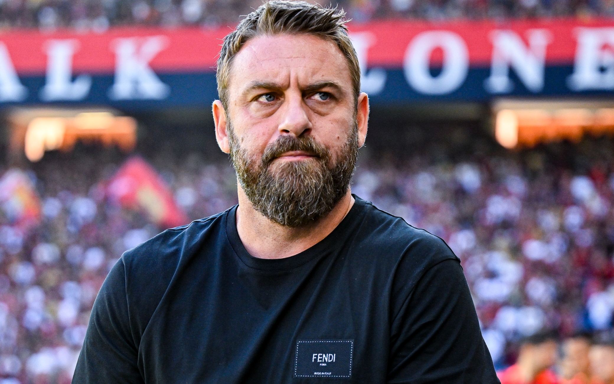 https://static.sky.it/editorialimages/c596773b4c6317517b3e4c301c6dba802dcec8ca/skysport/it/calcio/serie-a/serie-a-2025-2026-allenatori/de_rossi_getty.jpg?im=Resize,width=375 Anche la Cremonese su De Rossi: il punto