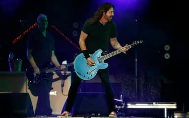 SANTIAGO, CHILE - MARCH 18: Dave Grohl of Foo Fighters performs during day one of Lollapalooza Chile 2022 at Parque Bicentenario Cerrillos on March 18, 2022 in Santiago, Chile. (Photo by Marcelo Hernandez/Getty Images)
