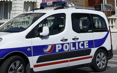 polizia francese cannes ansa
