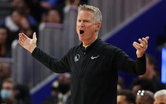 SAN FRANCISCO, CALIFORNIA - OCTOBER 18:  Head coach Steve Kerr of the Golden State Warriors reacts from the bench during the 1st half of the game against the Los Angeles Lakers at Chase Center on October 18, 2022 in San Francisco, California. NOTE TO USER: User expressly acknowledges and agrees that, by downloading and or using this photograph, User is consenting to the terms and conditions of the Getty Images License Agreement. (Photo by Ezra Shaw/Getty Images)