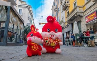 Preparativi per il Capodanno cinese a Milano, 17 Gennaio, 2023. Il 2023 è l'anno del coniglio.      ANSA / ANDREA FASANI