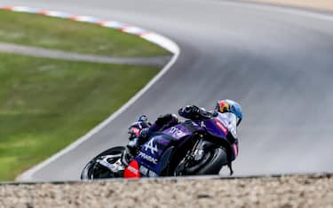 MILLER E OLIVEIRA: 5. RINS: NG