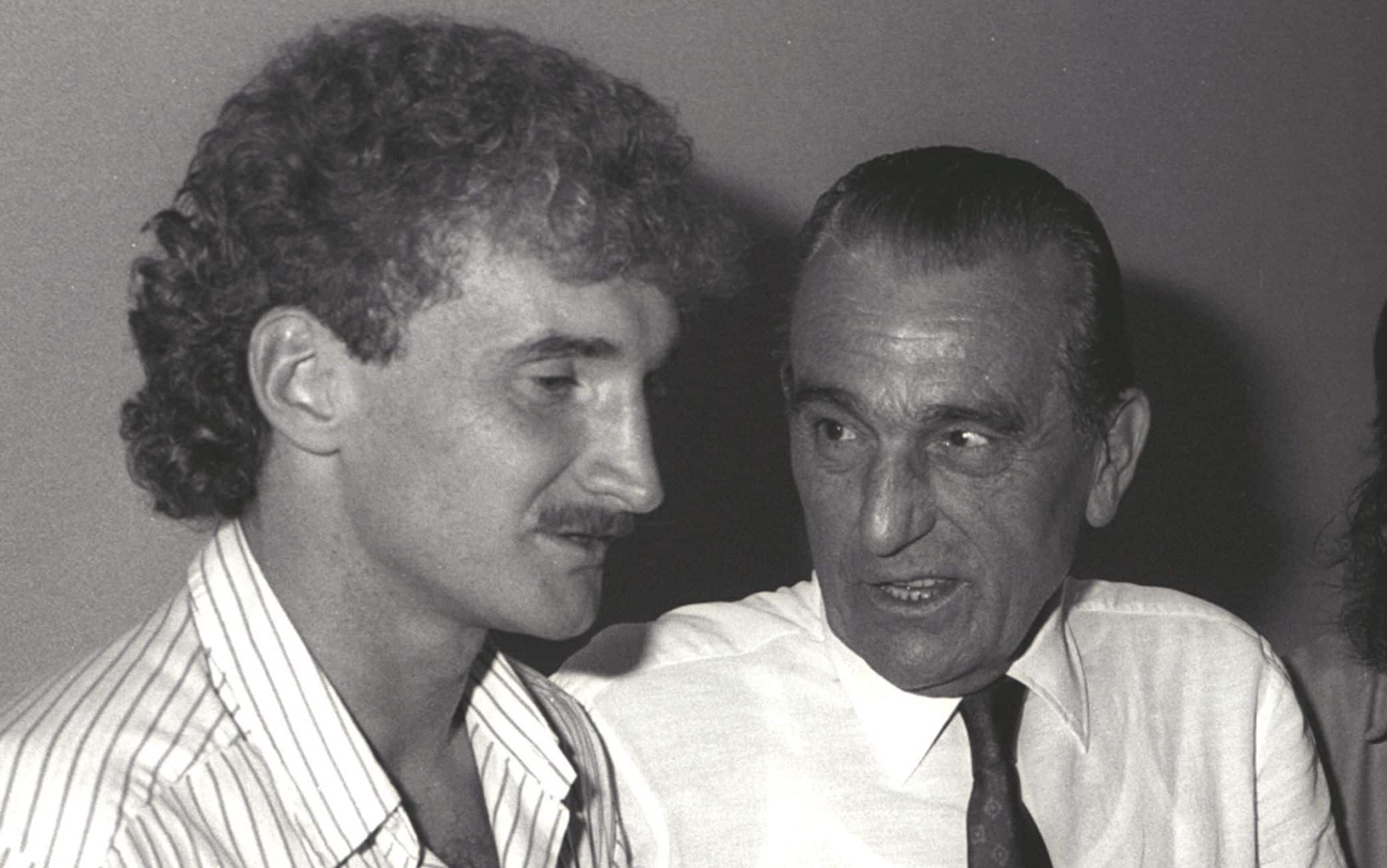 22 luglio 1988, Rudy Völler con l'ex presidente della AS Roma Dino Viola durante il raduno