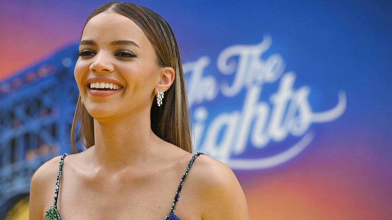 Leslie Grace