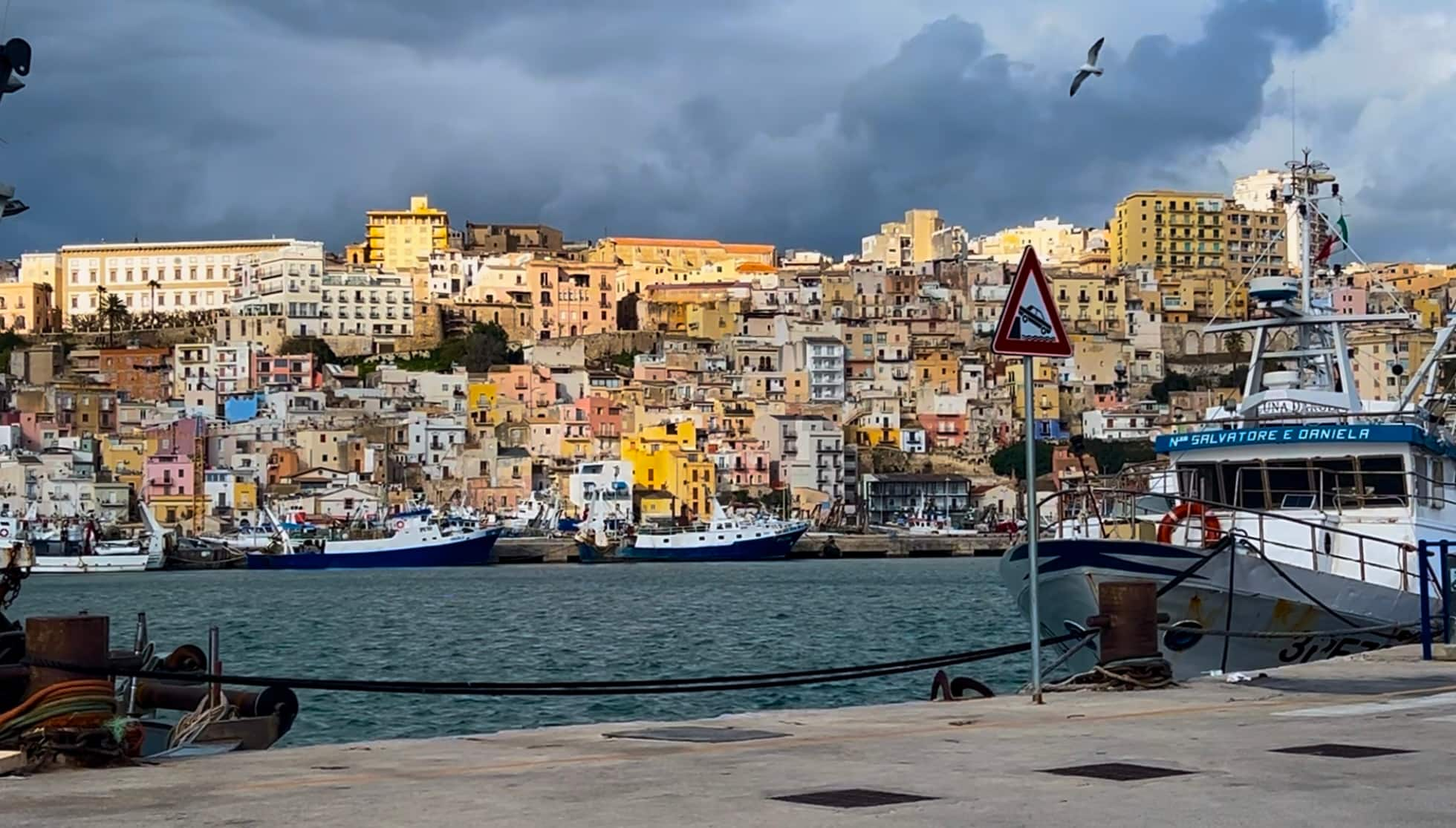 Vista di Sciacca dal porto