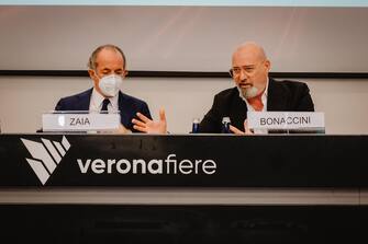 Zaia e Bonaccini a Vinitaly, Verona, 10 aprile 2022