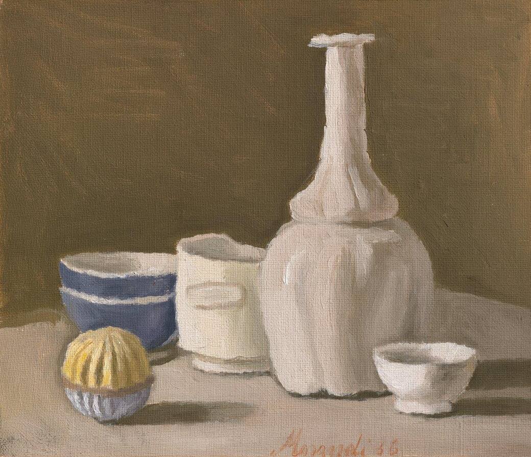 Giorgio_Morandi_Natura_morta_1936_olio_su_tela_32_x_37_cm._Fondazione_Magnani-Rocca_©_DACS_2022.jpg