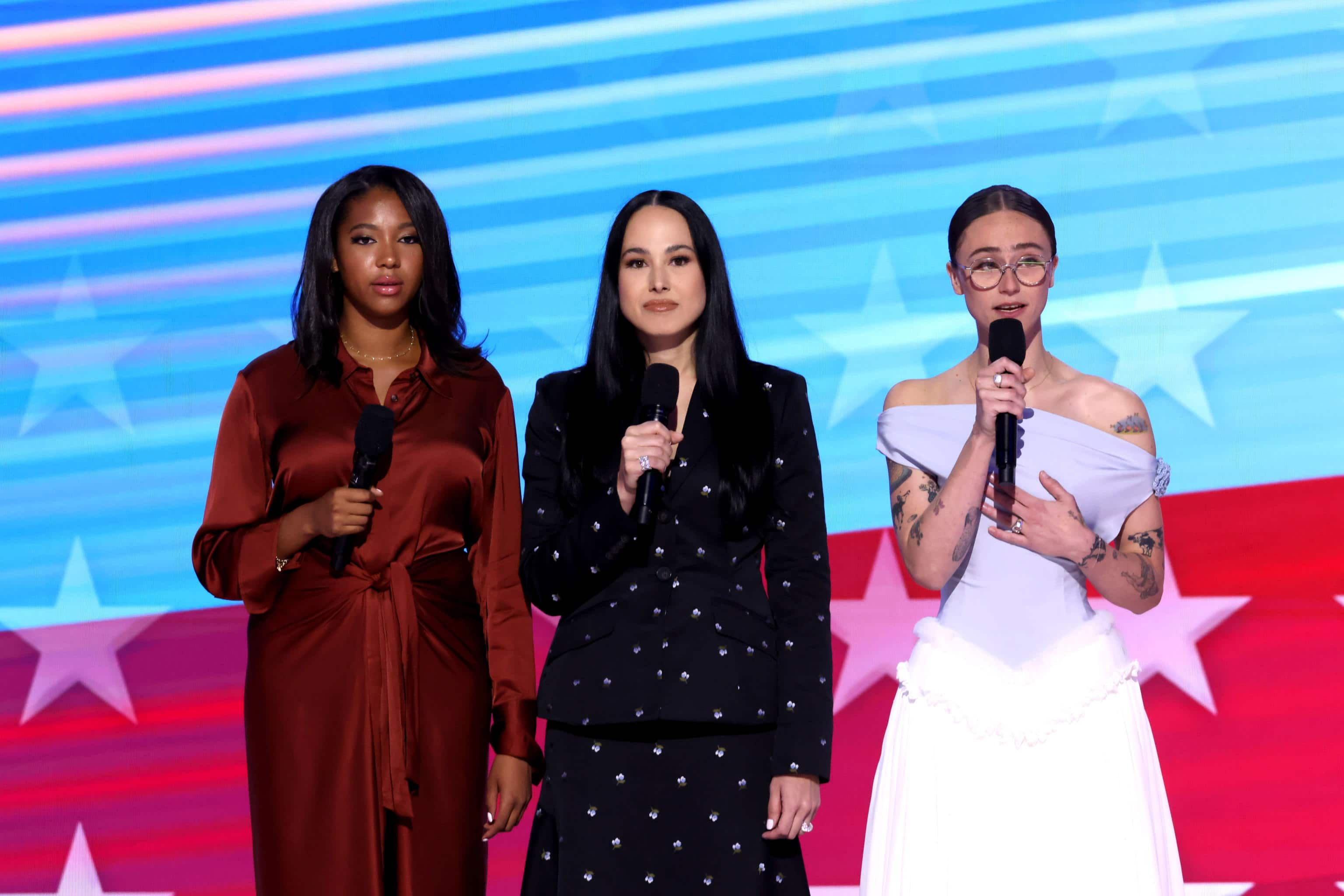 epa11560695 Democratic presidential candidate Kamala Harris's niece Meena Harris (L), step daughter Ella Emhoff (R), and Helena Hudlin (C) speak on the final night of the Democratic National Convention (DNC) at the United Center in Chicago, Illinois, USA, 22 August 2024. The 2024 Democratic National Convention is being held 19 to 22 August 2024 in which delegates of the United StatesÕ Democratic Party approved the partyÕs platform and ceremonially voted for the party's nominees for president and vice president, Vice President Kamala Harris and Governor Tim Walz of Minnesota, for the upcoming presidential election.  EPA/MICHAEL REYNOLDS