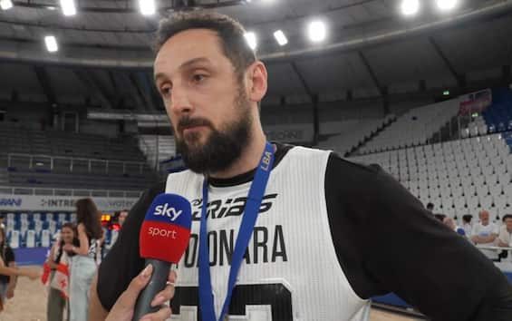 https://static.sky.it/editorialimages/c76cc425ae09da7edbb9044a08ba16bf912e01f1/skysport/it/basket/serie-a/video/2025/06/18/belinelli-virtus-bologna-ritiro-news/belinelli_bologna_ritiro.jpg?im=Resize,width=565