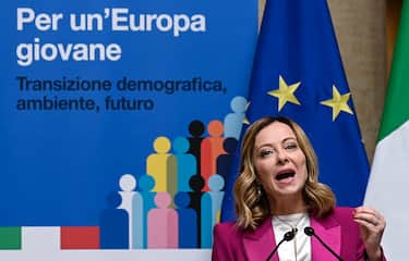 La presidente del Consiglio, Giorgia Meloni, durante il convegno sulla transizione demografica in Europa, Roma, 12 aprile 2024. ANSA/RICCARDO ANTIMIANI
