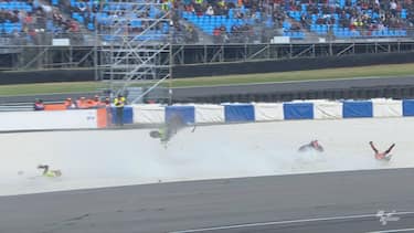 La corsa termina nella ghiaia