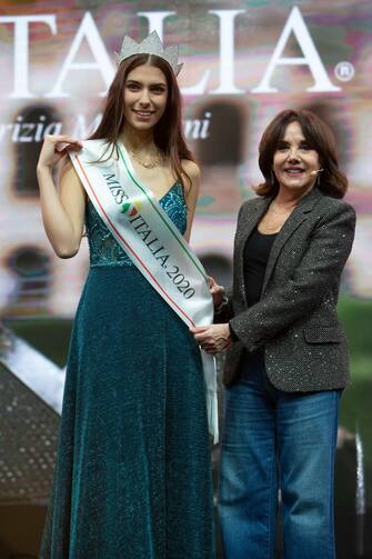 Miss Italia 2020 è Martina Sambucini, Miss Roma