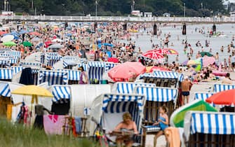 Full beaches in the holiday season