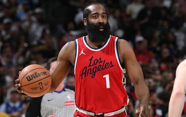 4. JAMES HARDEN - 31 SERIE PLAYOFF GIOCATE