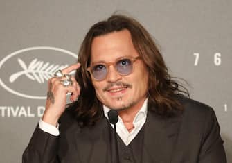 CANNES, FRANCE - MAY 17: Johnny Depp attends the "Jeanne Du Barry" press conference at the 76th annual Cannes film festival at Palais des Festivals on May 17, 2023 in Cannes, France. (Photo by Stephane Cardinale - Corbis/Corbis via Getty Images)