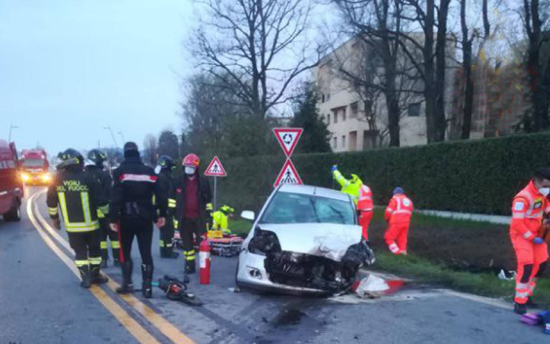 Un'immagine dell'incidente mortale sulla sp 7 Un'immagine dell'incidente mortale sulla sp 7