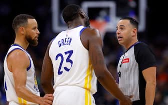 ORLANDO, FLORIDA - MARCH 27: Draymond Green #23 of the Golden State Warriors argues with a referee before being ejected during a game against the Orlando Magic at Kia Center on March 27, 2024 in Orlando, Florida. NOTE TO USER: User expressly acknowledges and agrees that, by downloading and or using this photograph, User is consenting to the terms and conditions of the Getty Images License Agreement. (Photo by Mike Ehrmann/Getty Images)
