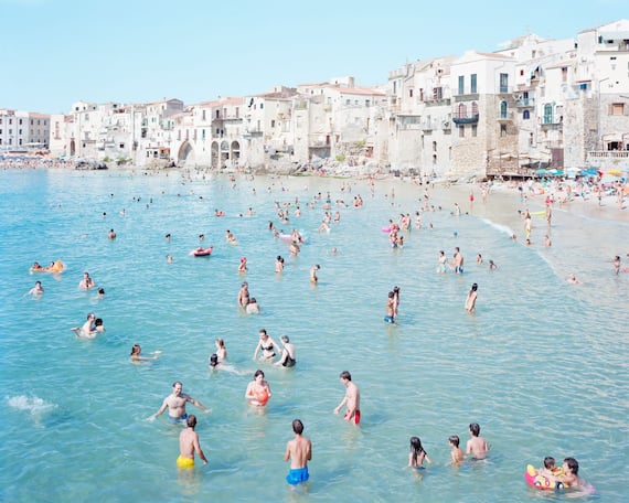 Massimo Vitali, -07 # 3211 Cefalù Orange Yellow Blue, 2008. Courtesy ©Massimo Vitali