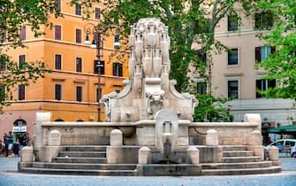 Fontana delle Anfore in Piazza Testaccio, Rome Italy