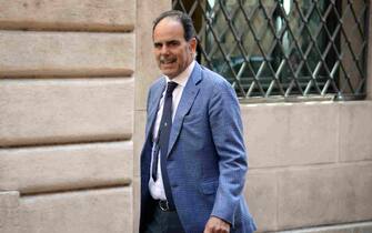 Il Capogruppo del Partito Democratico al Senato Andrea Marcucci entra in Senato nel giorno delle comunicazioni del Presidente del Consiglio Mario Draghi
Roma, 20 luglio 2022. 
ANSA/FABIO CIMAGLIA

