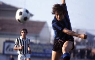 ©LapresseArchivio storicosportcalcioanni '70Roberto Boninsegnanella foto: il calciatore dell'Inter Roberto Boninsegna durante una partita