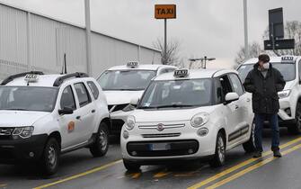 Lombardia: esenzione tassa auto per Taxi, bus e Ncc