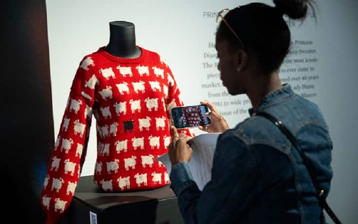 Il maglione Il maglione con la pecora nera di Lady Diana