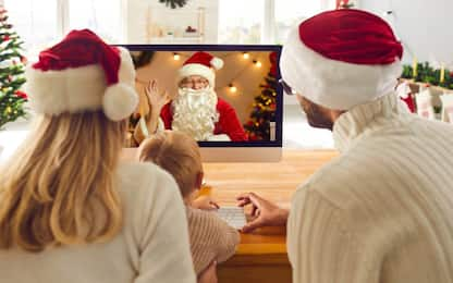 Babbo Natale in call, l’idea che porta la magia delle feste nelle case