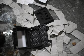 BRASILIA, BRAZIL - JANUARY 8: A view of a damaged briefcase at the Palacio do Planalto (the official workplace of the president of Brazil) following a protest by supporters of Brazil's former President Jair Bolsonaro against President Luiz Inacio Lula da Silva, in Brasilia, Brazil, on January 8, 2023. (Photo by Mateus Bonomi/Anadolu Agency via Getty Images)