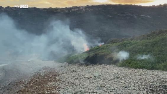 incendio villasimius pompieri impegnati a punta molentis