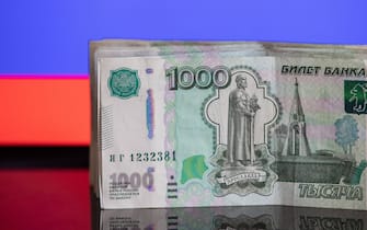 (220324) -- MOSCOW, March 24, 2022 (Xinhua) -- Photo taken on March 24, 2022 shows ruble banknotes in Moscow, capital of Russia. Russia will reject U.S. dollars or euros and only accept rubles for its natural gas supplied to "unfriendly countries," including the European Union (EU) members and the United States, President Vladimir Putin said Wednesday. (Xinhua/Bai Xueqi) - Bai Xueqi -//CHINENOUVELLE_XxjpbeE007255_20220324_PEPFN0A001/2203241426/Credit:CHINE NOUVELLE/SIPA/2203241433