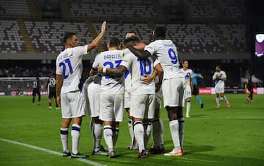 Inter's Lautaro Martinez jubilates with his teammates after scoring the fourth goal during the Italian Serie A soccer match US Salernitana vs FC Inter at the Arechi stadium in Salerno, Italy, 30 September 2023.
ANSA/MASSIMO PICA